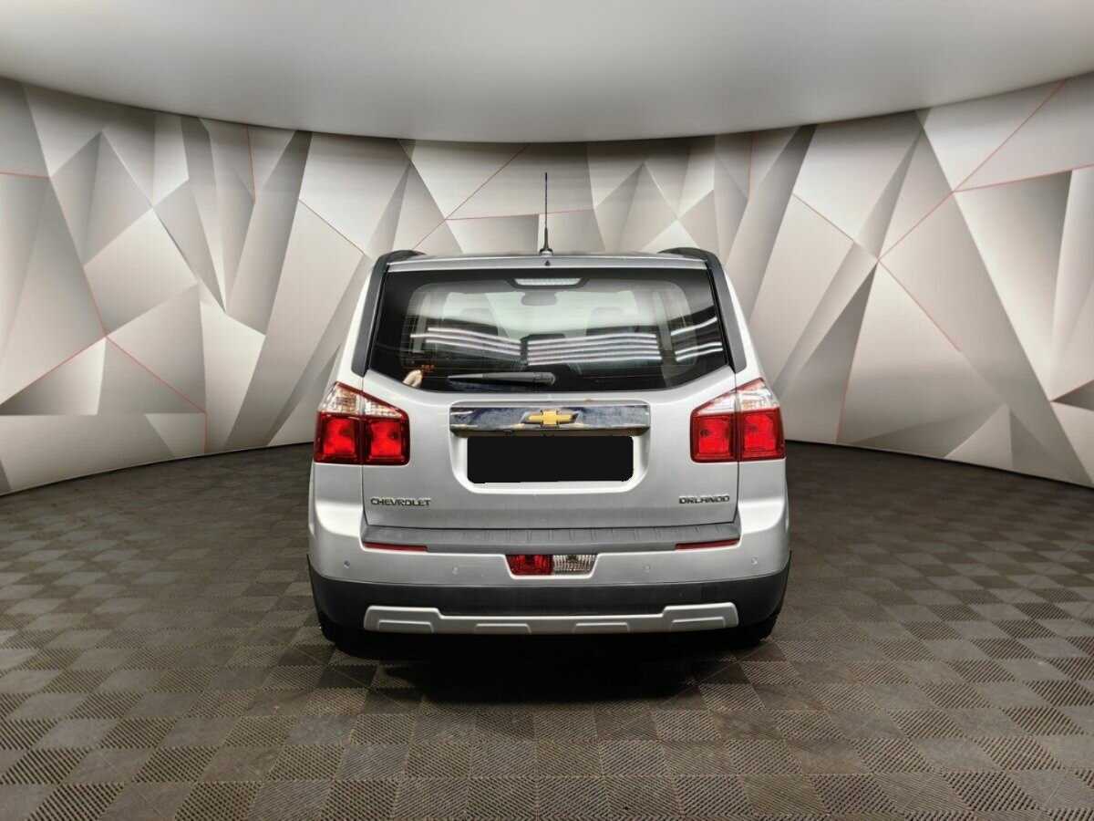 Купить Chevrolet Orlando с пробегом. Фото: #7