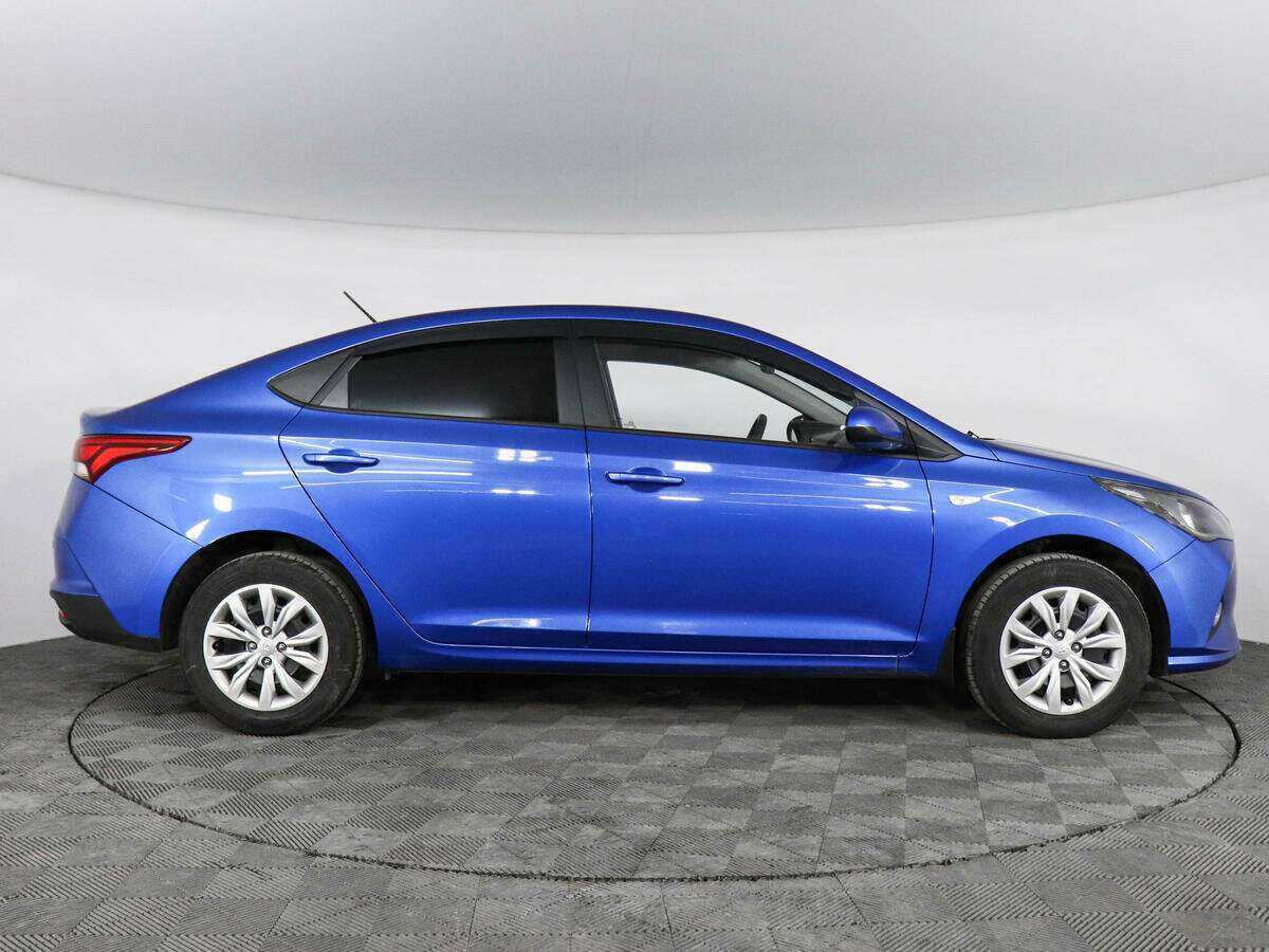 Купить Hyundai Solaris с пробегом. Фото: #3