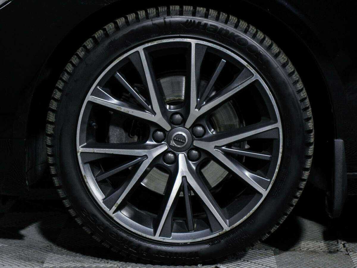 Купить Volvo S90 с пробегом. Фото: #18