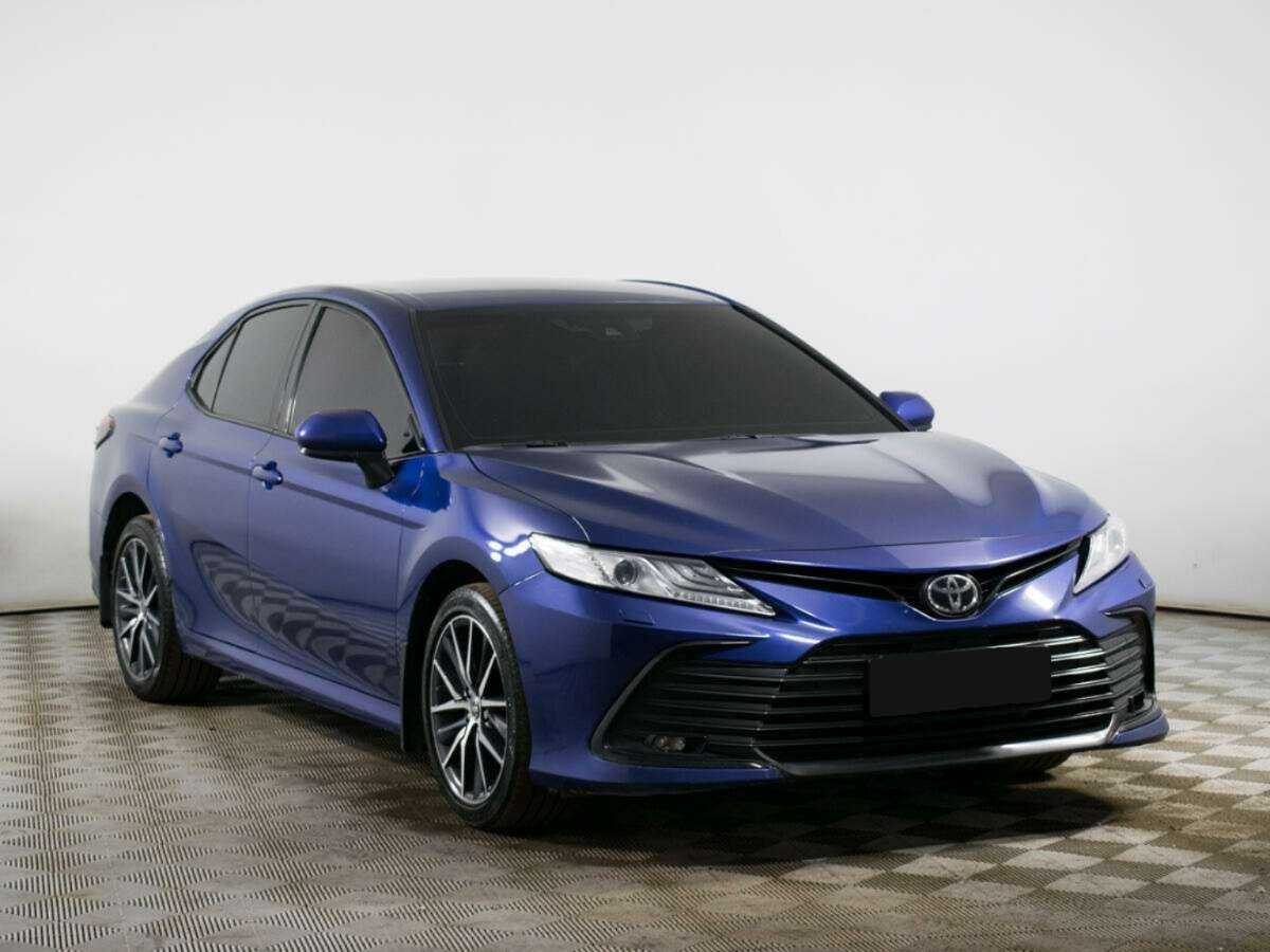 Купить Toyota Camry с пробегом. Фото: #2