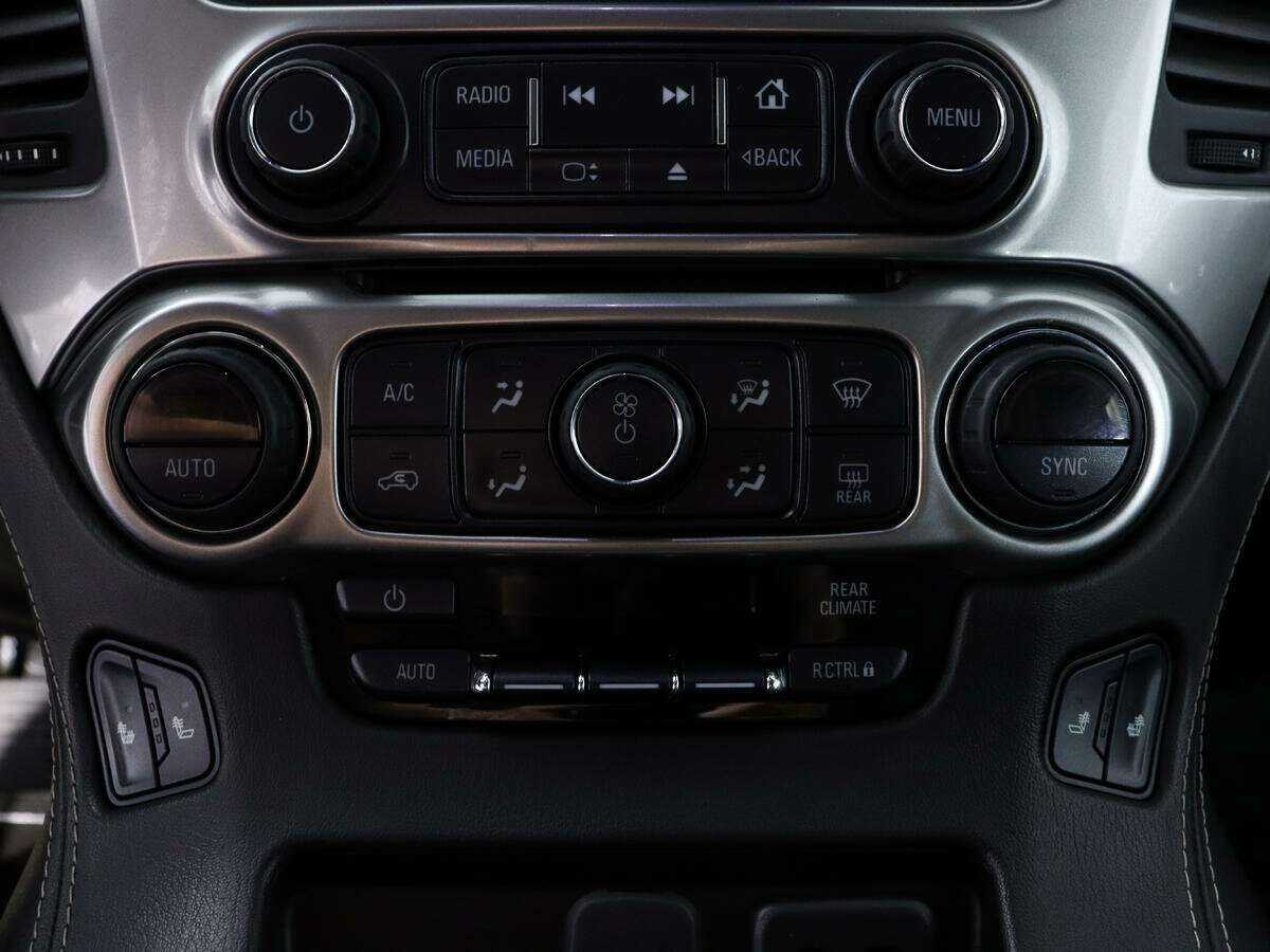 Купить Chevrolet Tahoe с пробегом. Фото: #28
