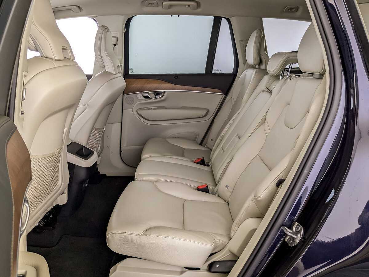 Купить Volvo XC90 с пробегом. Фото: #9