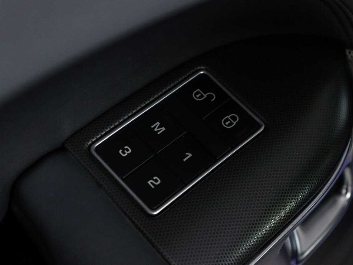 Купить Land Rover Range Rover Sport с пробегом. Фото: #16