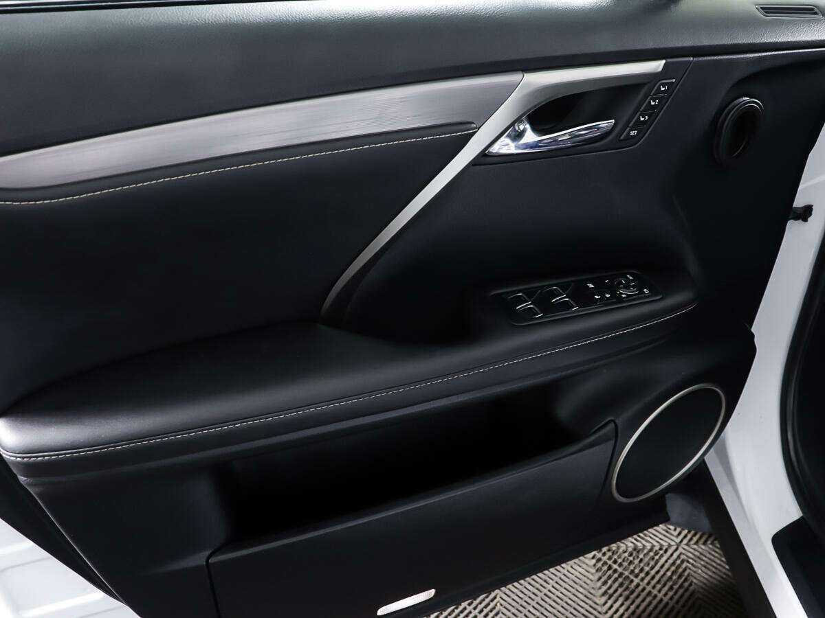 Купить Lexus RX с пробегом. Фото: #17