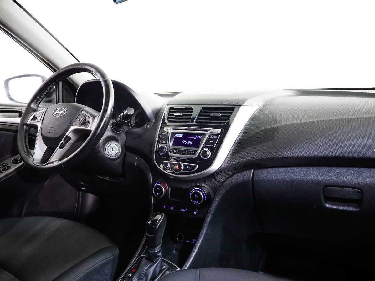 Купить Hyundai Solaris с пробегом. Фото: #7