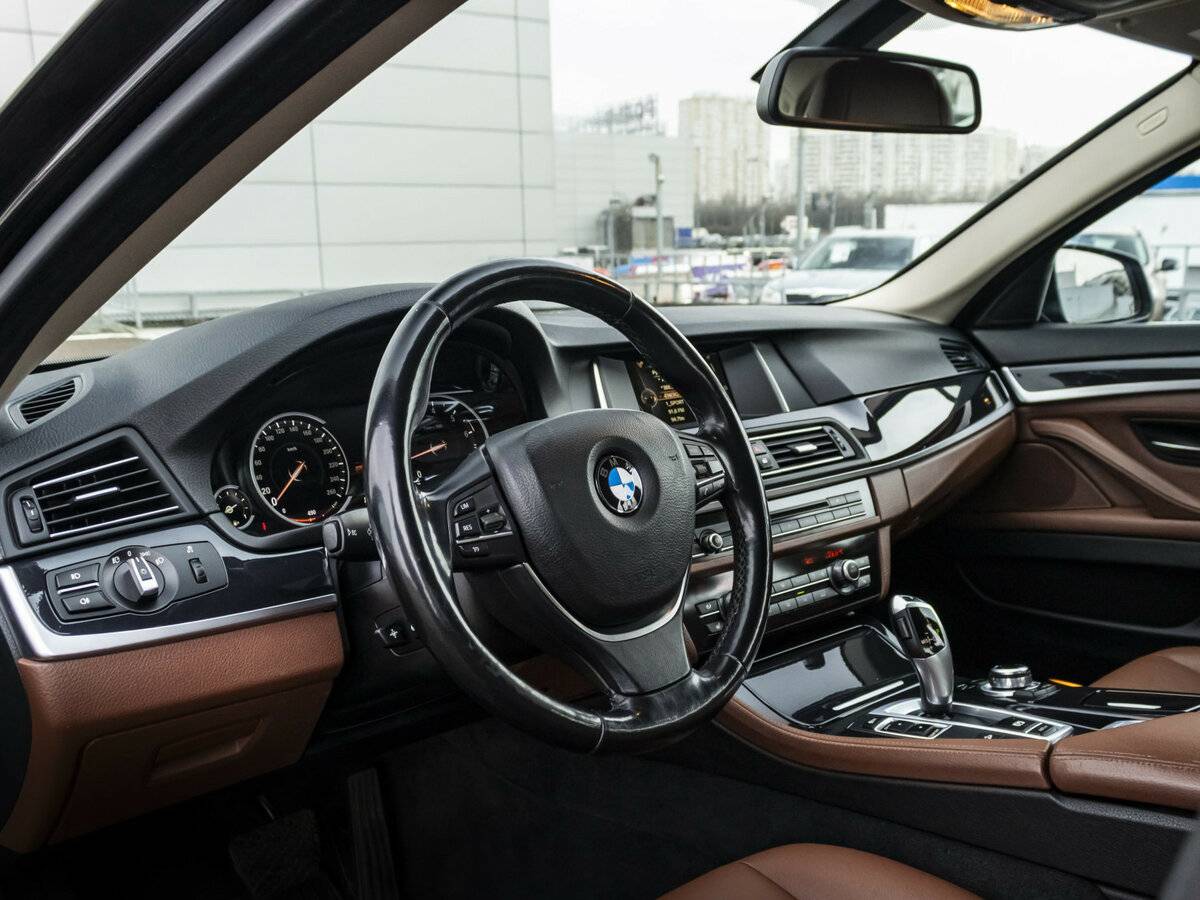 Купить BMW 5 серии с пробегом. Фото: #10