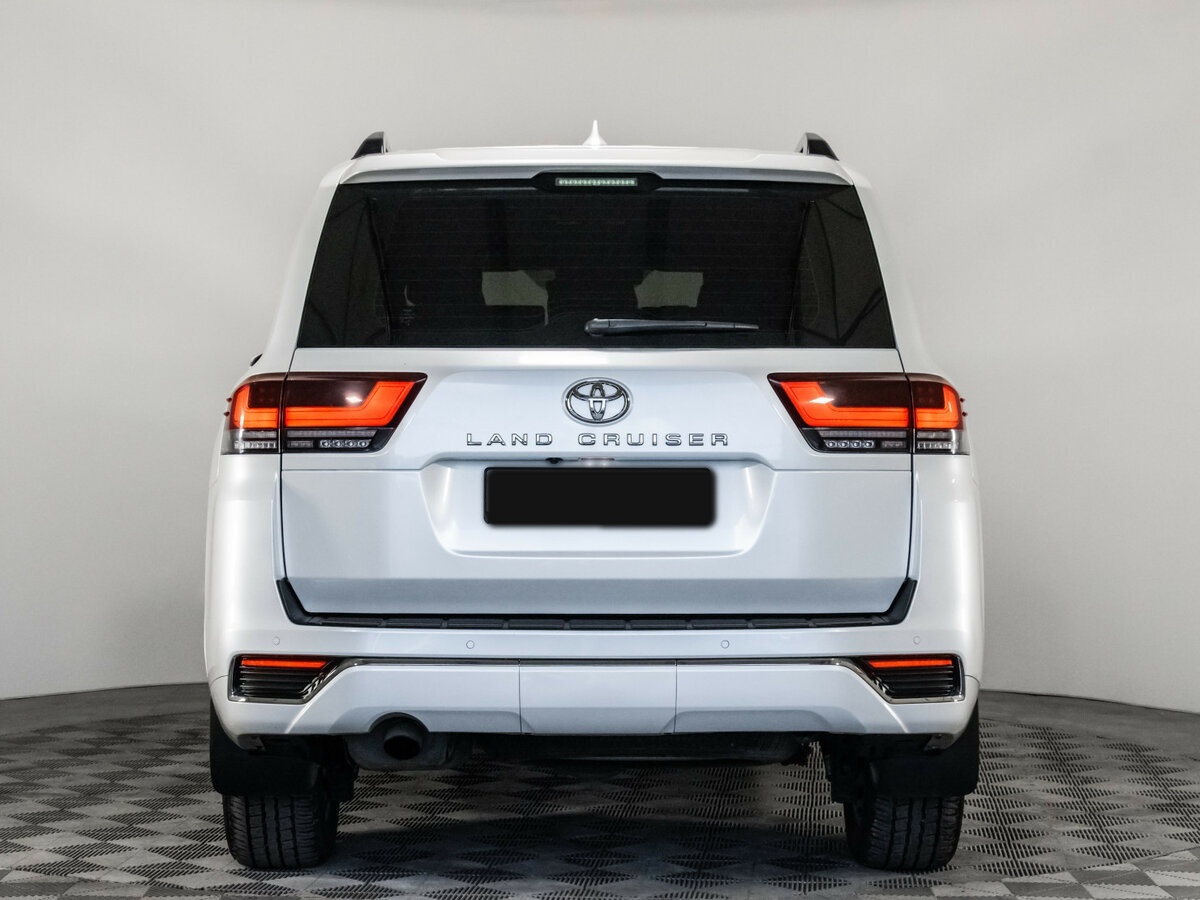 Купить Toyota Land Cruiser с пробегом. Фото: #4