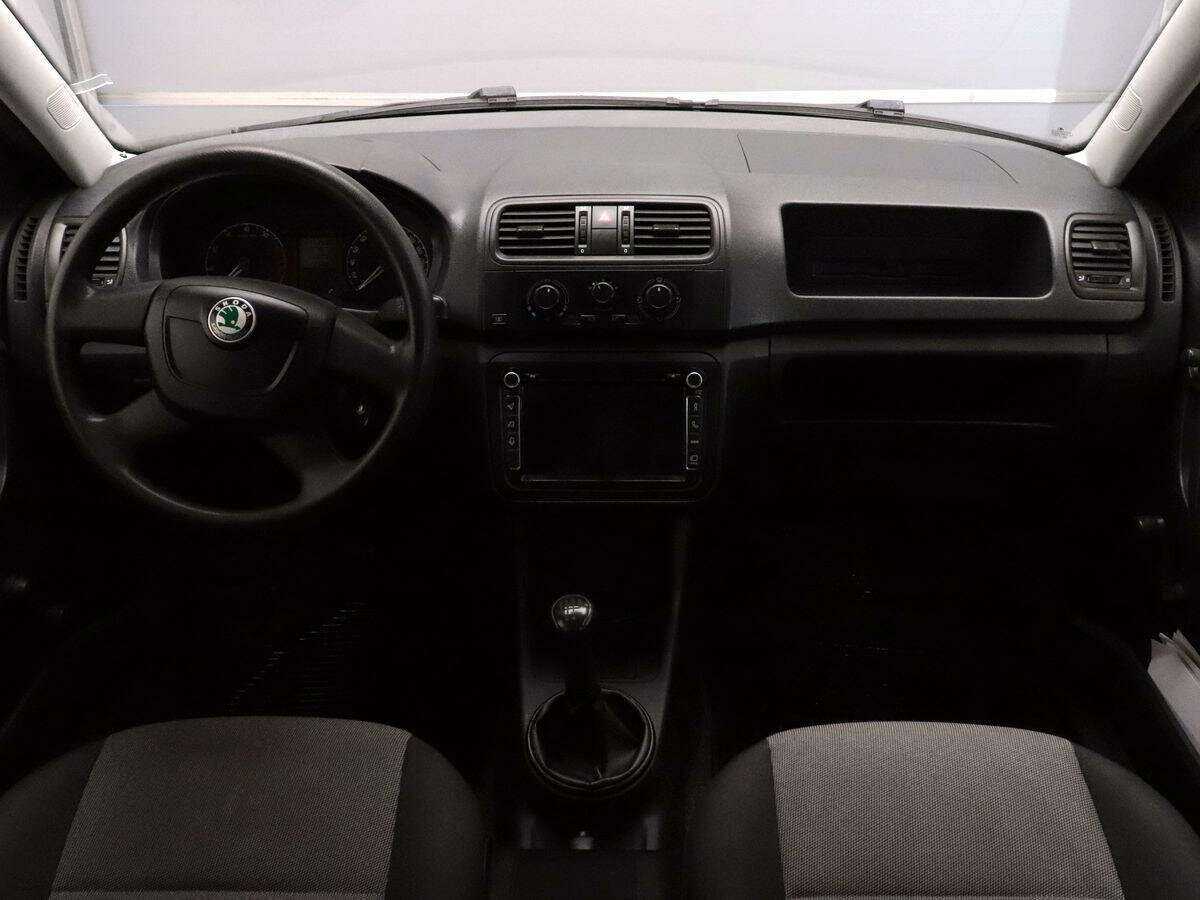 Купить Skoda Fabia с пробегом. Фото: #8