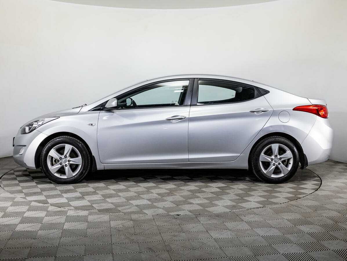 Купить Hyundai Elantra с пробегом. Фото: #7