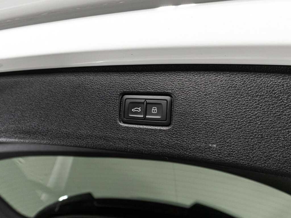 Купить Audi Q7 с пробегом. Фото: #16
