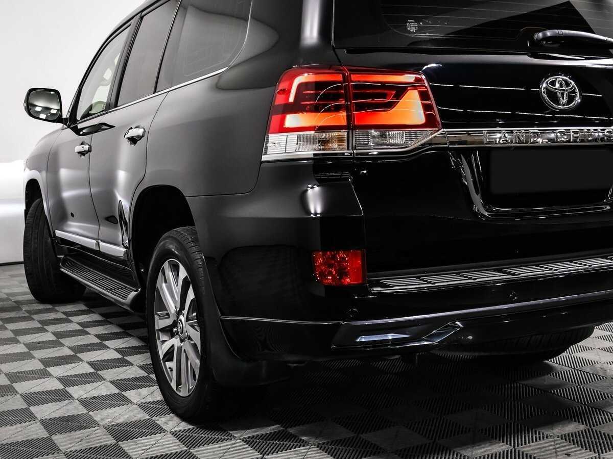 Купить Toyota Land Cruiser с пробегом. Фото: #17