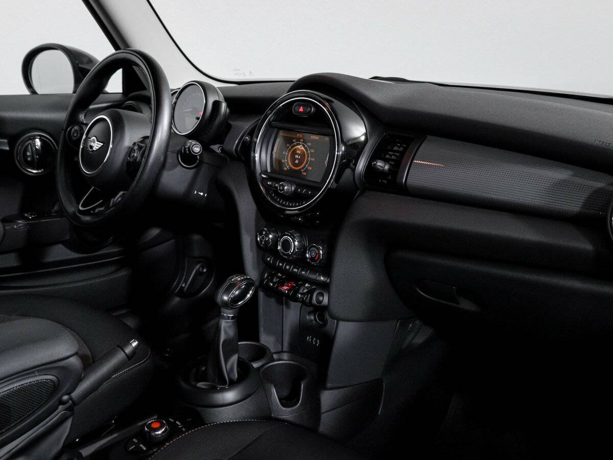 Купить Mini Hatch с пробегом. Фото: #7