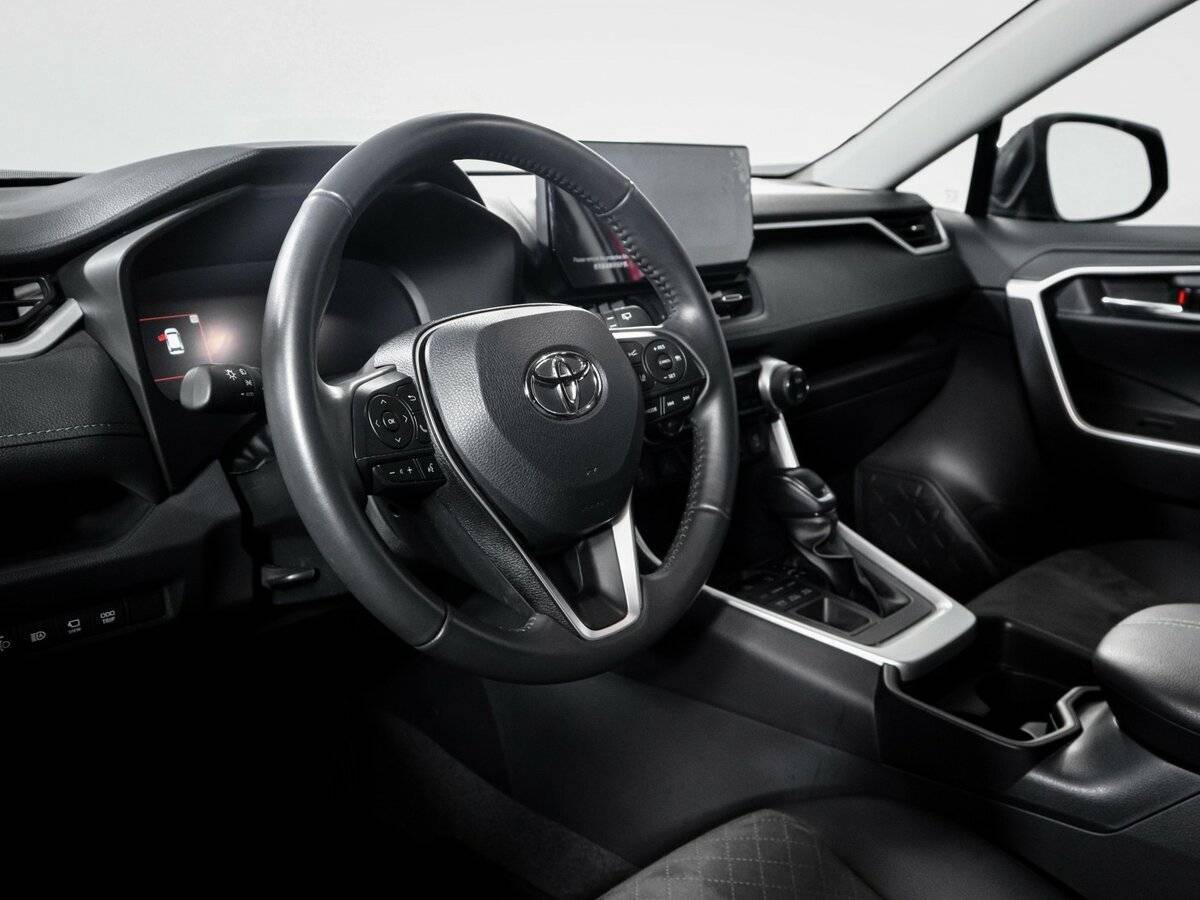 Купить Toyota RAV4 с пробегом. Фото: #13
