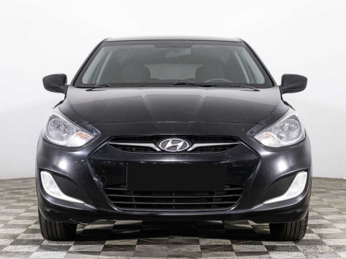Купить Hyundai Solaris с пробегом. Фото: #1