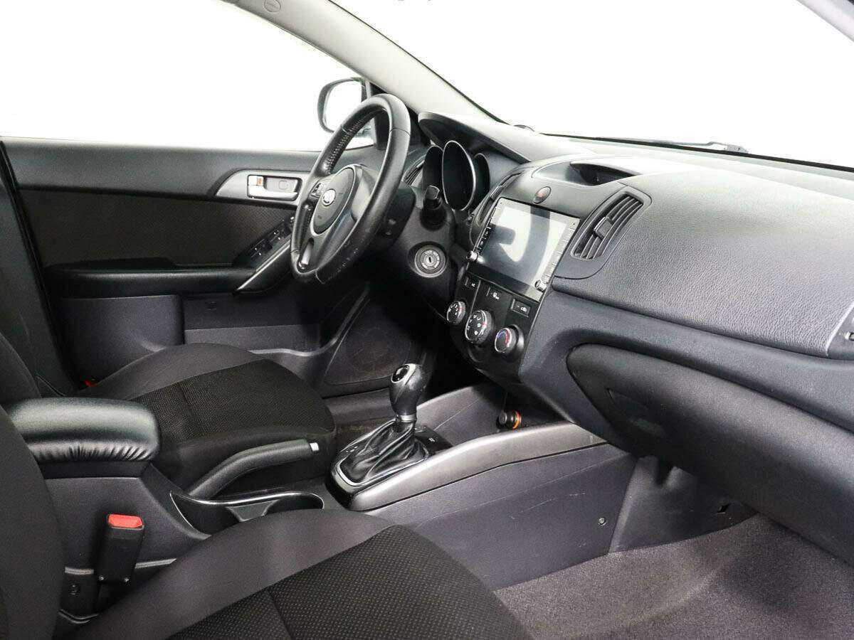 Купить Kia Cerato с пробегом. Фото: #6
