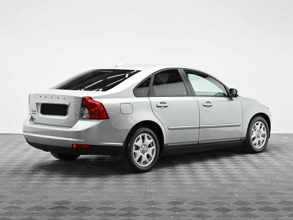 Купить Volvo S40 с пробегом. Фото: #3