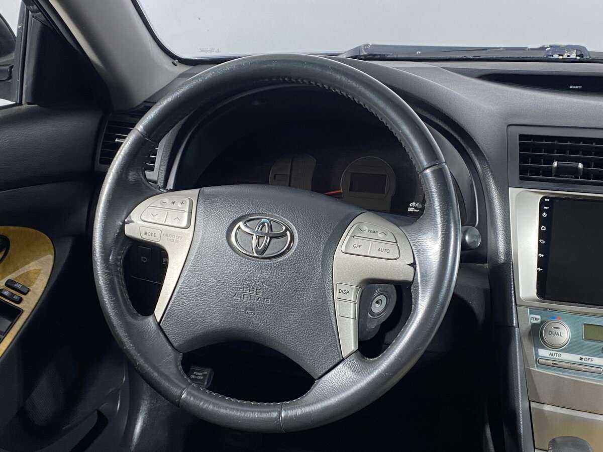 Купить Toyota Camry с пробегом. Фото: #9