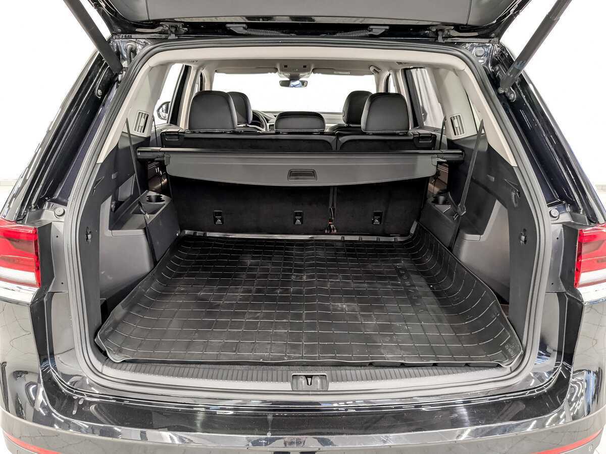 Купить Volkswagen Teramont с пробегом. Фото: #8