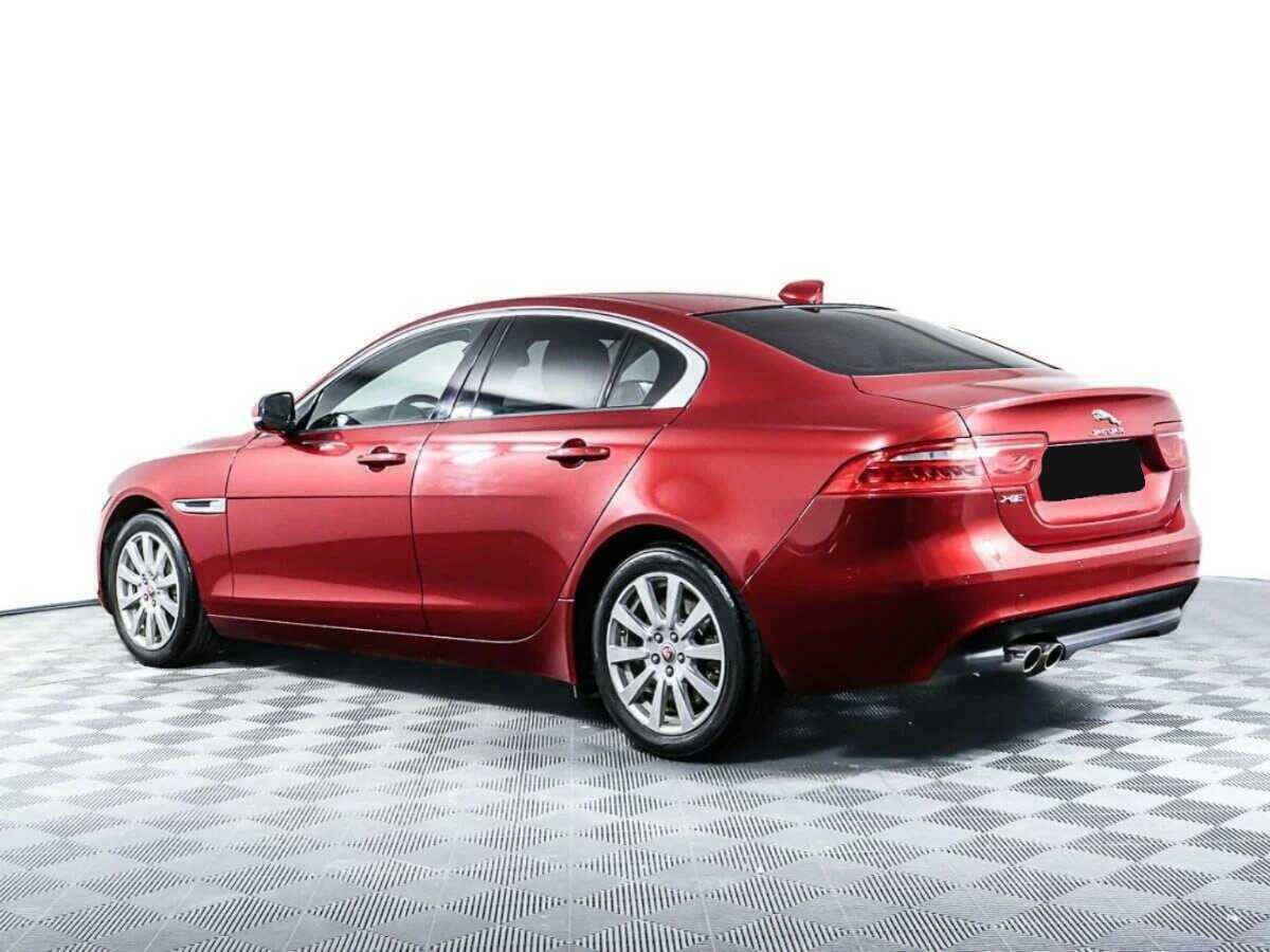 Купить Jaguar XE с пробегом. Фото: #6