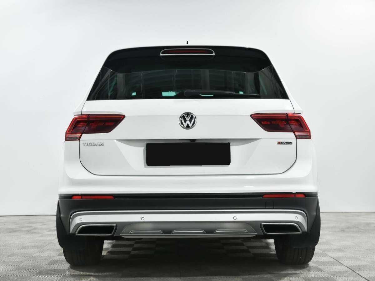 Купить Volkswagen Tiguan с пробегом. Фото: #3