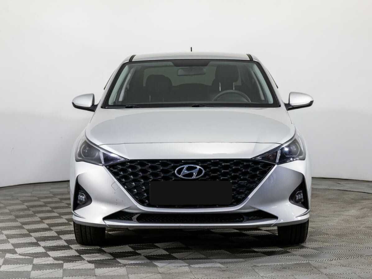 Купить Hyundai Solaris с пробегом. Фото: #1