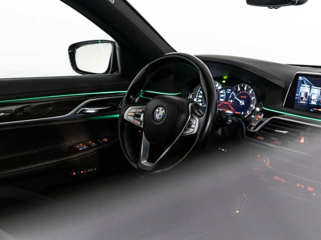 Купить BMW 7 серии с пробегом. Фото: #23
