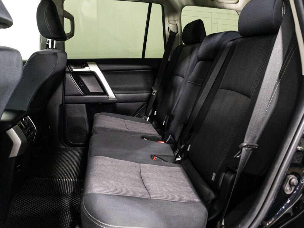 Купить Toyota Land Cruiser Prado с пробегом. Фото: #9