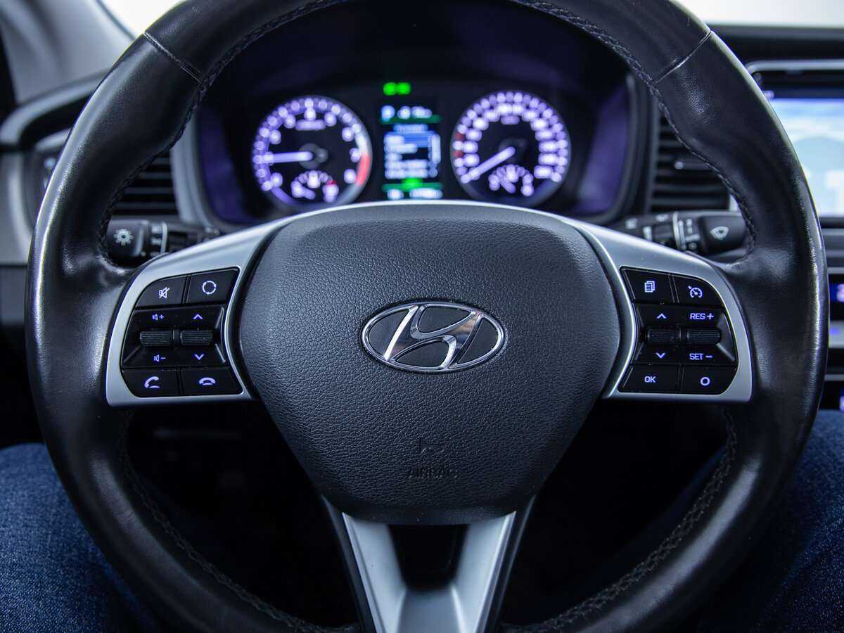 Купить Hyundai Sonata с пробегом. Фото: #9