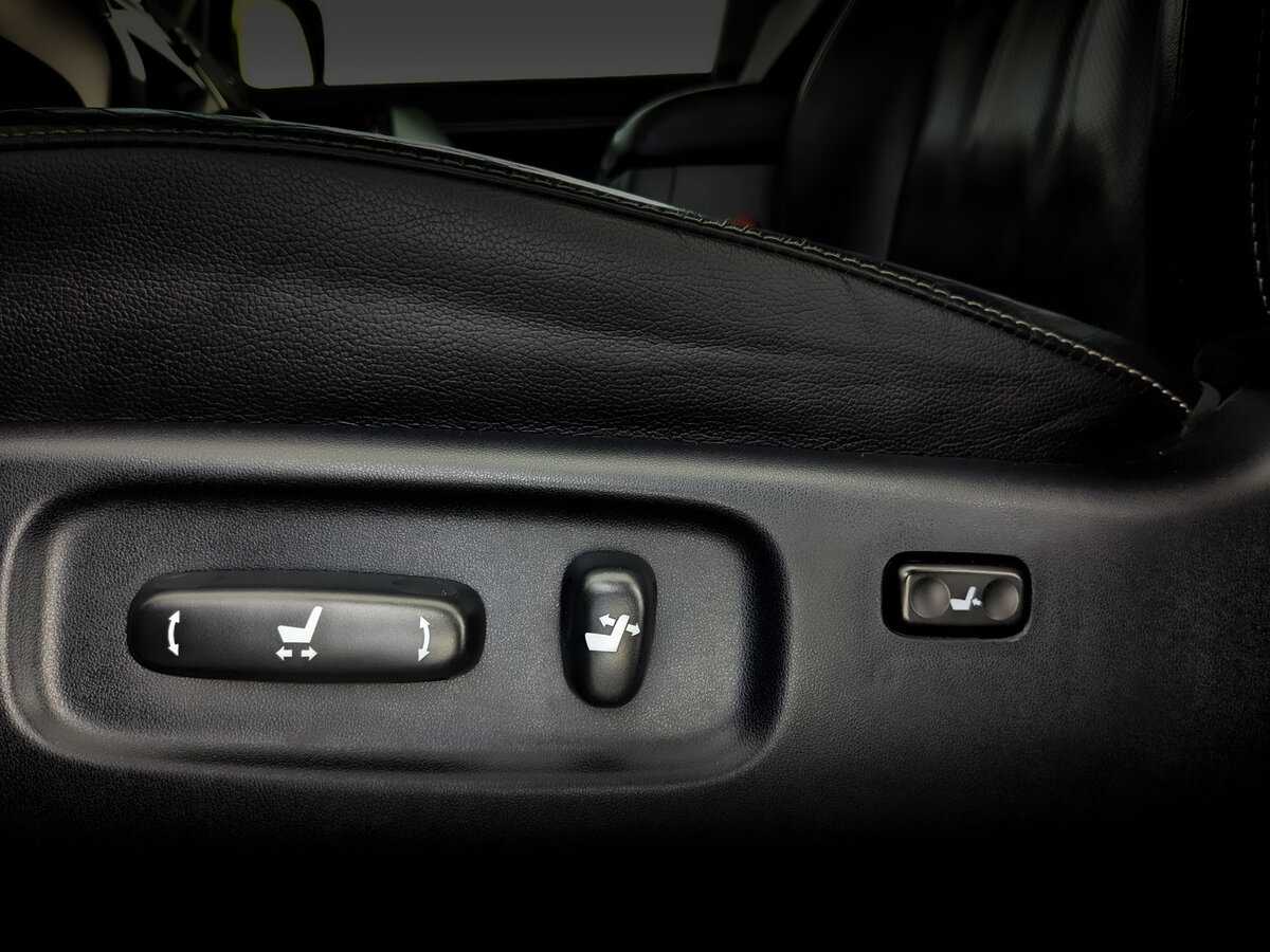 Купить Toyota Land Cruiser с пробегом. Фото: #20