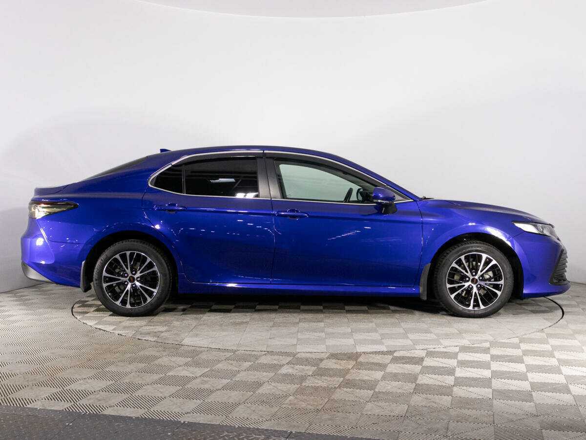 Купить Toyota Camry с пробегом. Фото: #3