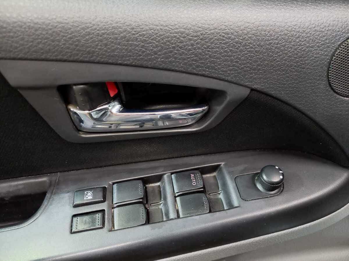 Купить Suzuki SX4 с пробегом. Фото: #12