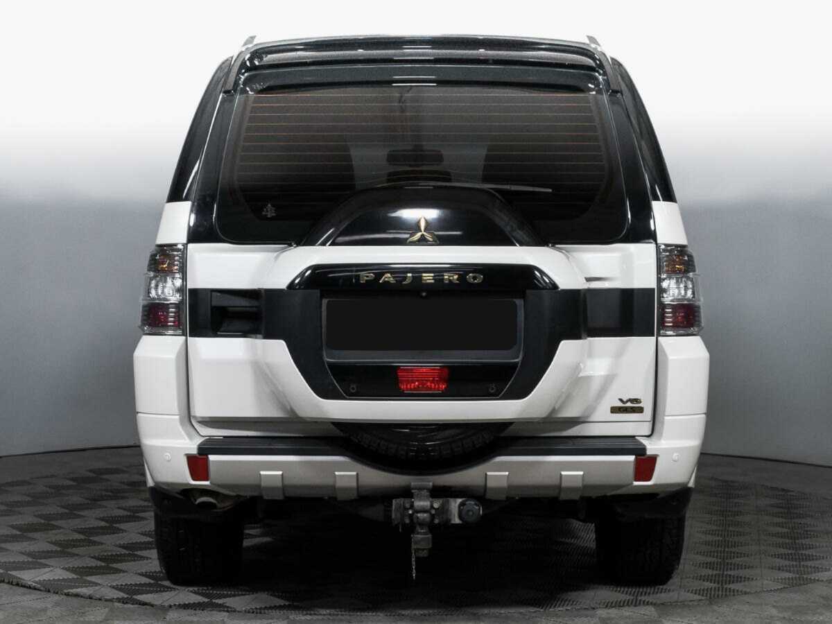 Купить Mitsubishi Pajero с пробегом. Фото: #5