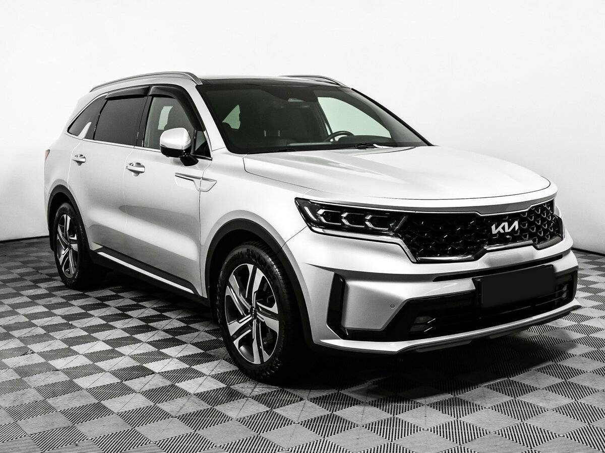 Купить Kia Sorento с пробегом. Фото: #2