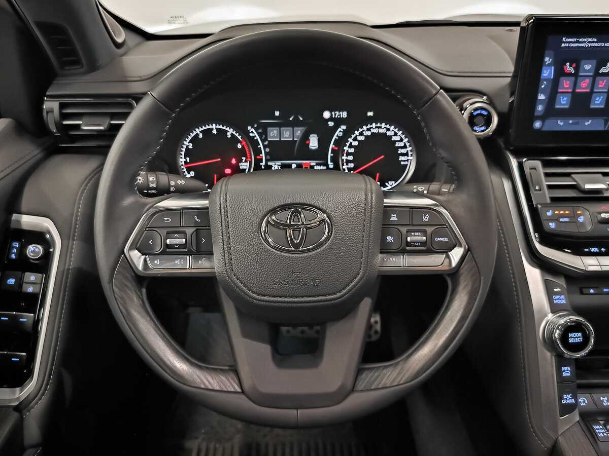 Купить Toyota Land Cruiser с пробегом. Фото: #21