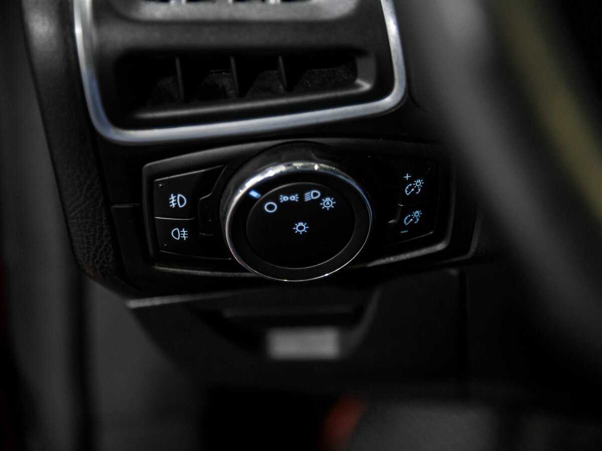 Купить Ford Focus ST с пробегом. Фото: #12