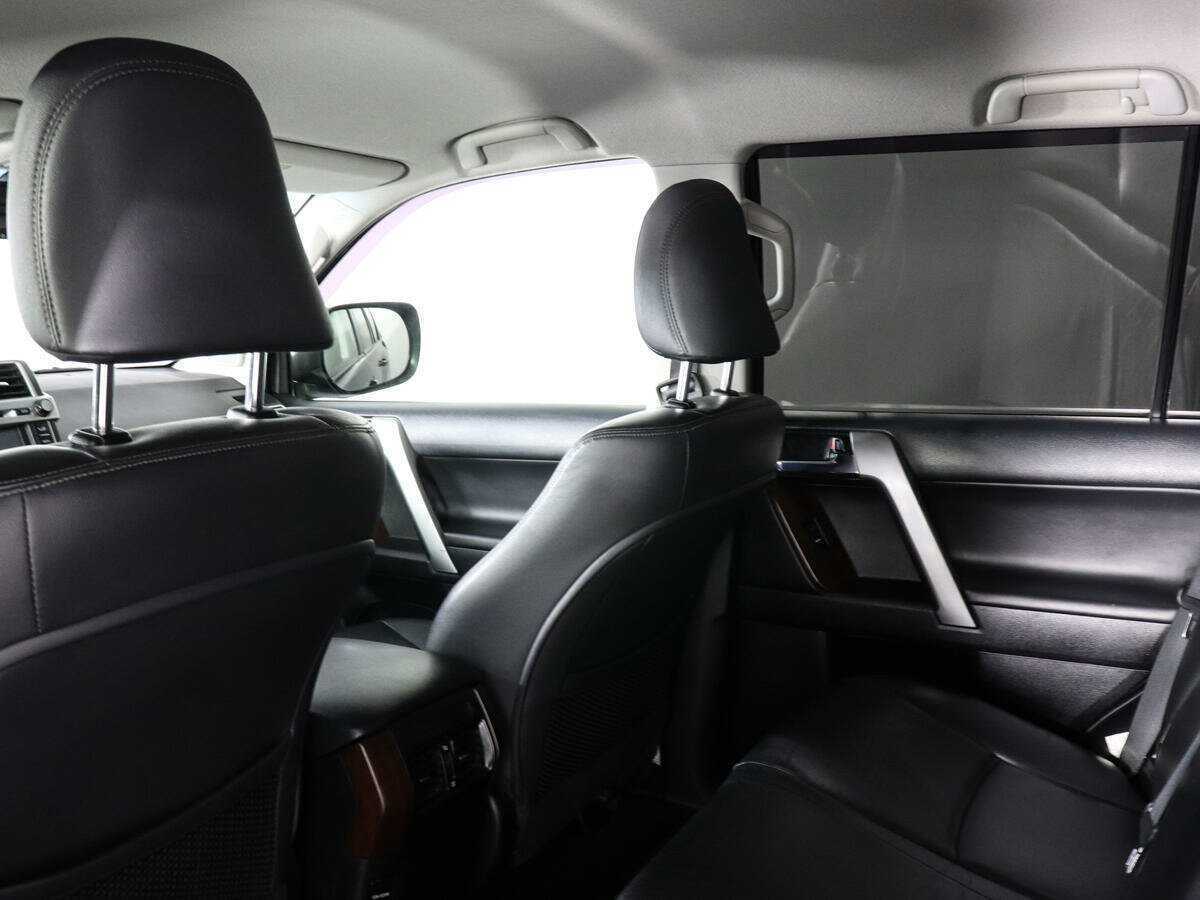 Купить Toyota Land Cruiser Prado с пробегом. Фото: #11