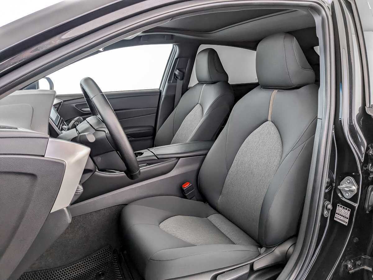 Купить Toyota Avalon с пробегом. Фото: #15