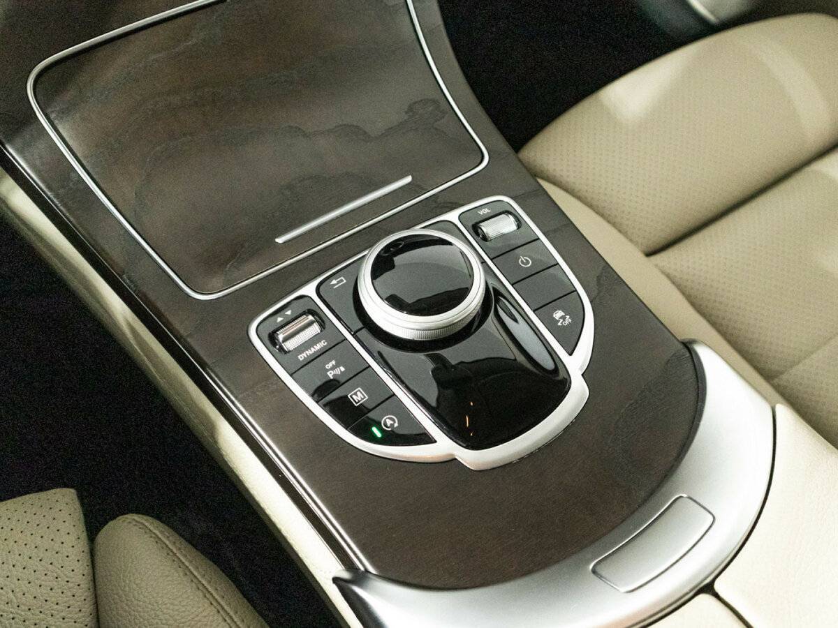 Купить Mercedes-Benz GLC с пробегом. Фото: #17