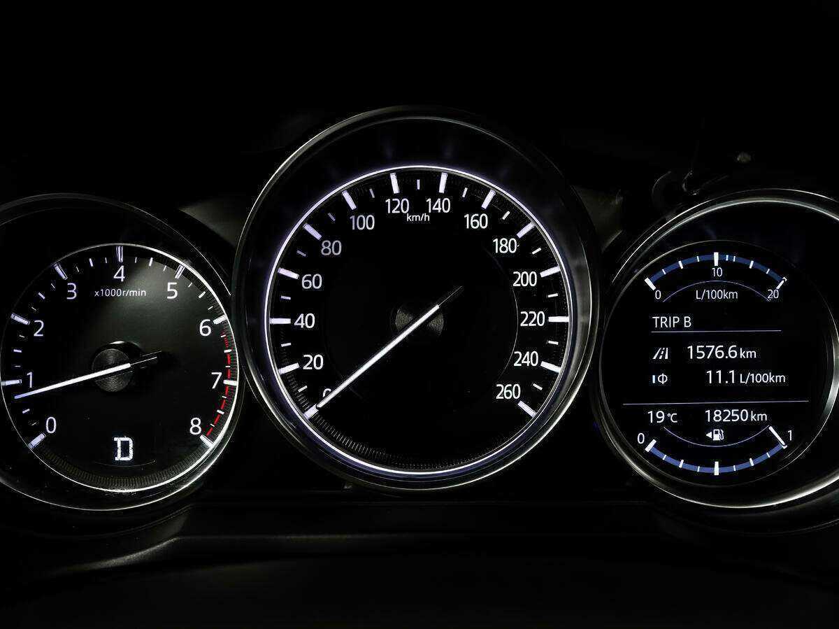 Купить Mazda 6 с пробегом. Фото: #21