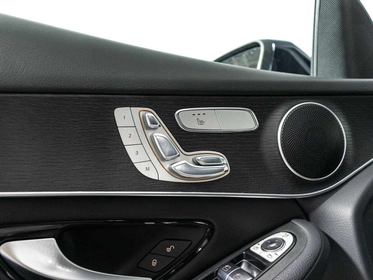 Купить Mercedes-Benz GLC с пробегом. Фото: #17