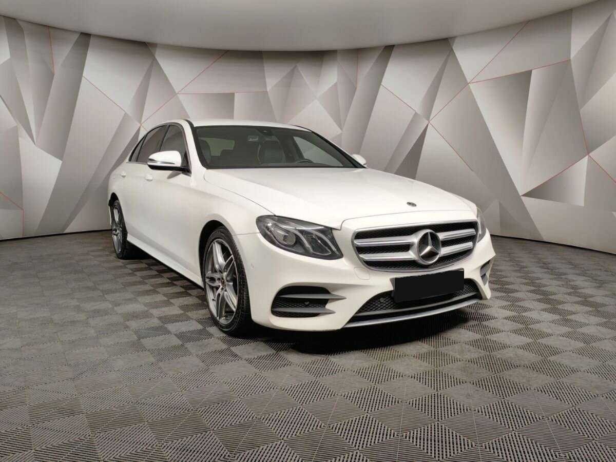 Купить Mercedes-Benz E-Класс с пробегом. Фото: #2