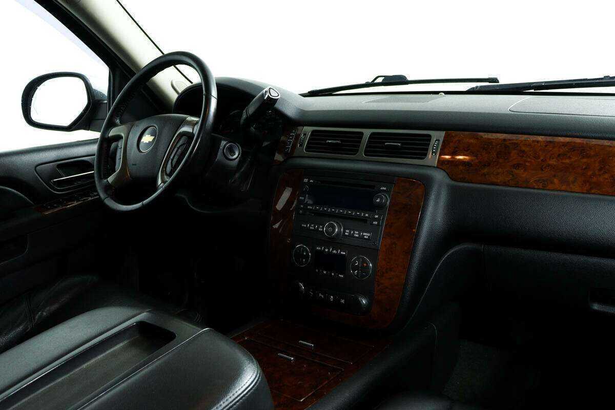 Купить Chevrolet Tahoe с пробегом. Фото: #8