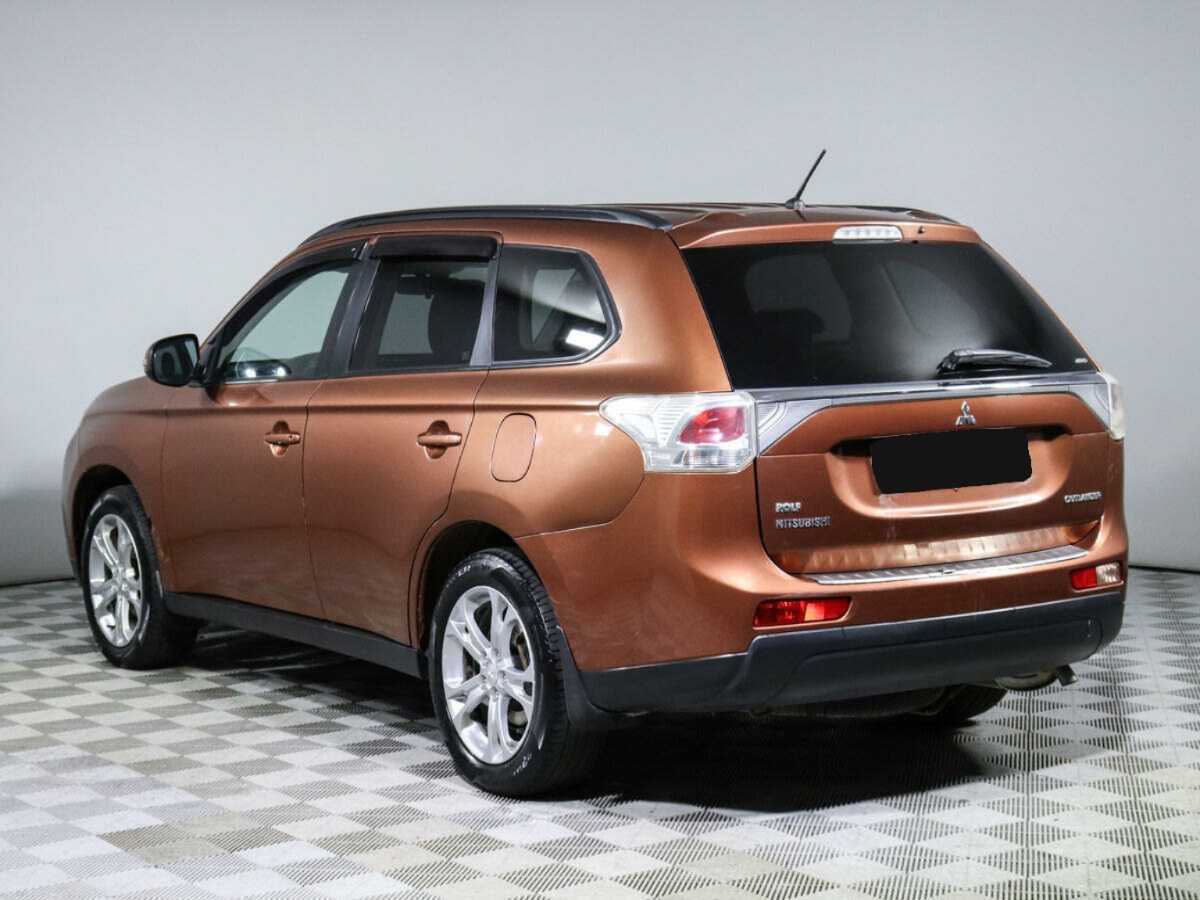 Купить Mitsubishi Outlander с пробегом. Фото: #6