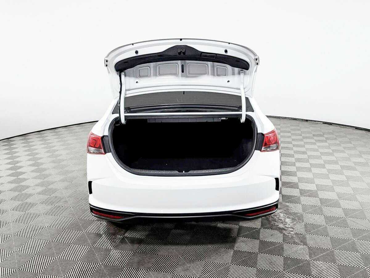 Купить Hyundai Solaris с пробегом. Фото: #9