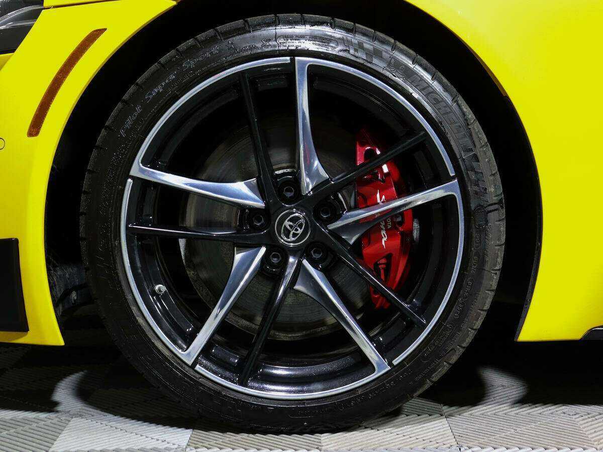 Купить Toyota Supra с пробегом. Фото: #13