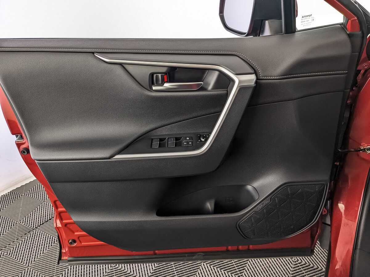 Купить Toyota RAV4 с пробегом. Фото: #14