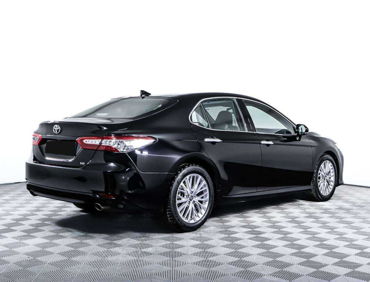 Купить Toyota Camry с пробегом. Фото: #4