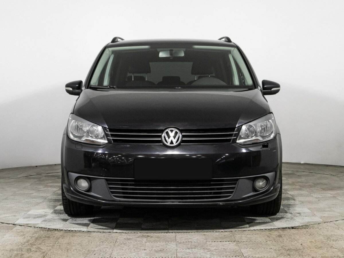 Купить Volkswagen Touran с пробегом. Фото: #1