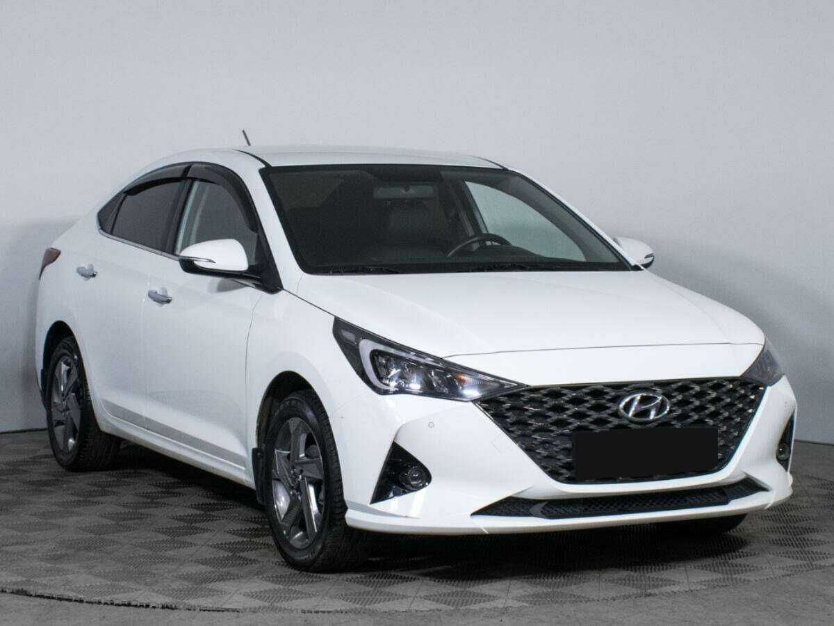 Купить Hyundai Solaris с пробегом. Фото: #2