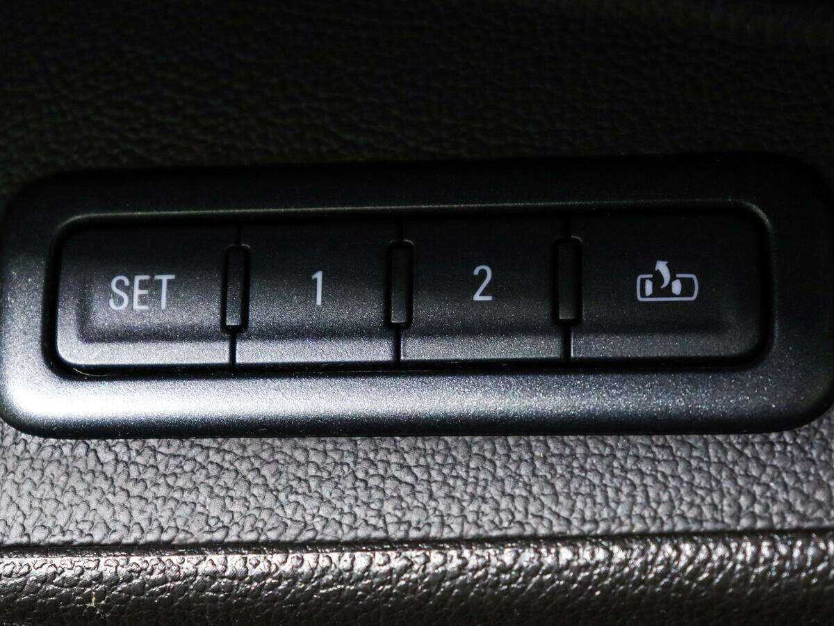 Купить Chevrolet Tahoe с пробегом. Фото: #17